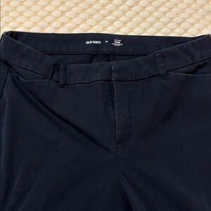 Old Navy Women's Skinny Pants - Black